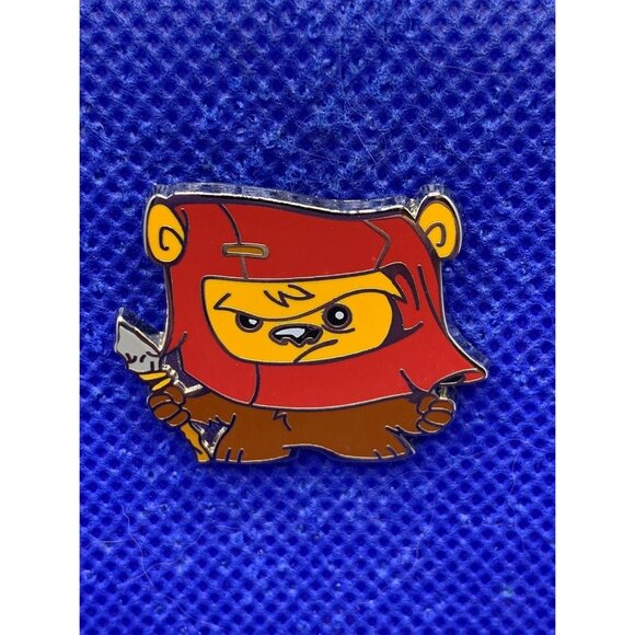 NWT 2015 Star Wars Ewok cutie Cute Star Wars Characters Wicket Disney pin - Picture 1 of 4
